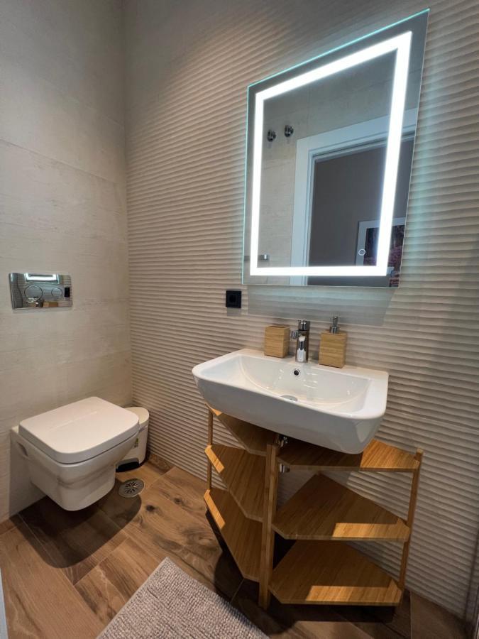 Moderno Apartamento Centro Sevilla Esterno foto
